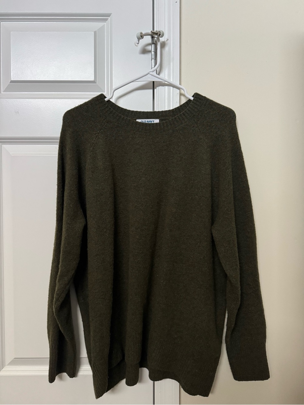 Old Navy Women's Olive Green Crewneck Sweater